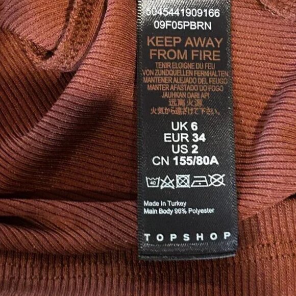 NWOT Very Elegant Ribbed Fitted Turtleneck Top - Picture 5 of 5